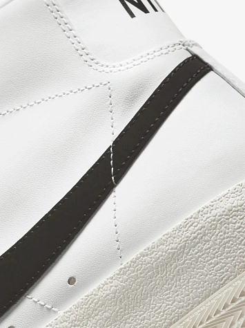 Nike Ботинки мужские NIKE BLAZER MID 77 Vintage