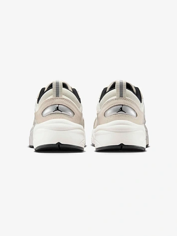 JORDAN Кроссовки мужские JORDAN TRUNNER O/S