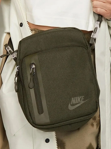 Nike Сумка через плечо ELEMENTAL PREMIUM