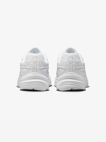 Nike Кроссовки женские INITIATOR