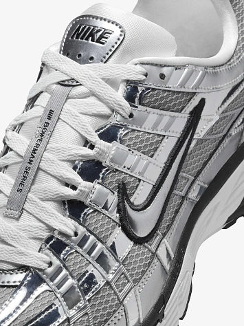 Nike Кроссовки женские P-6000