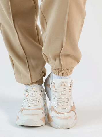 Puma Брюки женские CLASSICS SWEATPANTS FL