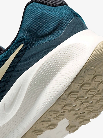 Nike Кроссовки мужские REVOLUTION 7