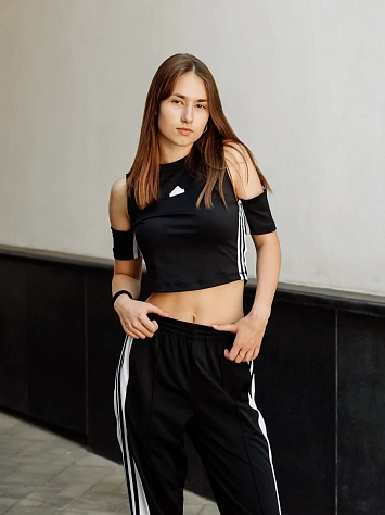 Adidas Топ женский DANCE CRO