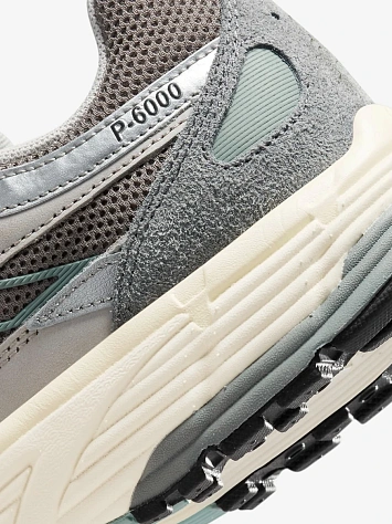 Nike Кроссовки мужские P-6000