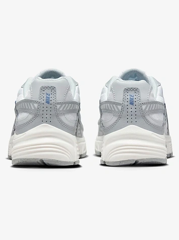 Nike Кроссовки женские INITIATOR