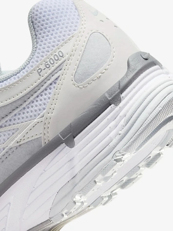 Nike Кроссовки женские NIKE P-6000