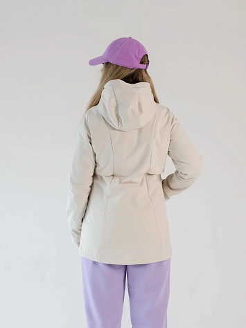 Anta Ветровка женская TRAINING