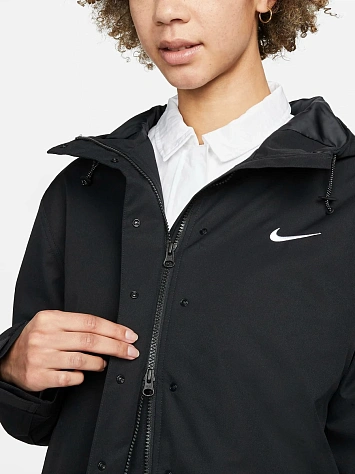 Nike Ветровка женская NSW ESSNTL SF WVN PRKA JKT