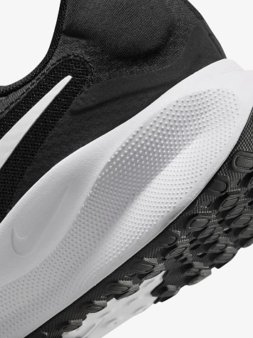 Nike Кроссовки мужские REVOLUTION 7